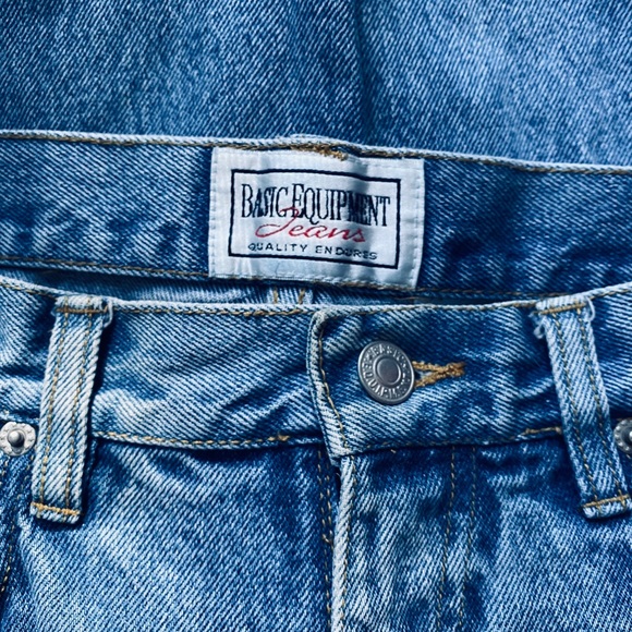 High Rise Mom Jeans , Classic Fit Vintage Mom Jeans , Classic Blue Denim Jeans - Picture 11 of 11